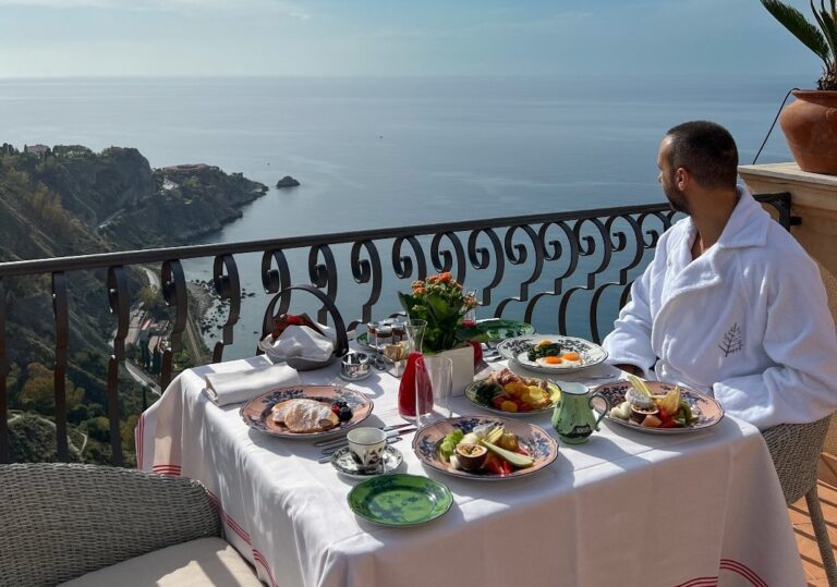 Turismo a Taormina: ottimo trend anche a settembre Turismo a Taormina: ottimo trend anche a settembre