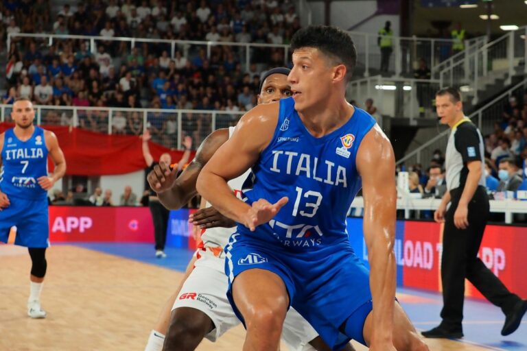 L’Italbasket rimonta da -16 e batte la Serbia ai Mondiali L’Italbasket rimonta da -16 e batte la Serbia ai Mondiali