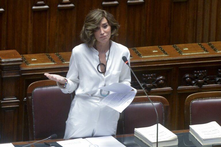 Caivano, Bernini: “Dimostrare che stato c’è, dobbiamo dare futuro” Caivano, Bernini: “Dimostrare che stato c’è, dobbiamo dare futuro”