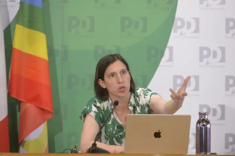 Sanità, Schlein: “Con tagli del governo non abbiamo futuro”