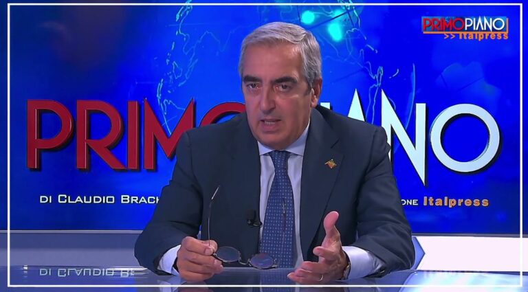 Migranti, Gasparri: “Serve una strategia internazionale”