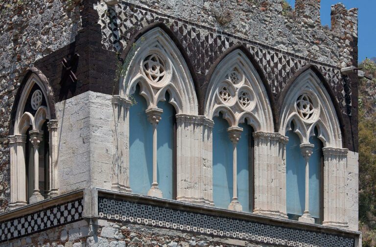 Badia Vecchia Taormina, marcia indietro del Comune: “Sacrificio non è più necessario”