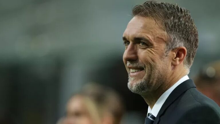Batistuta verso la sindacatura a Firenze Batistuta verso la sindacatura a Firenze