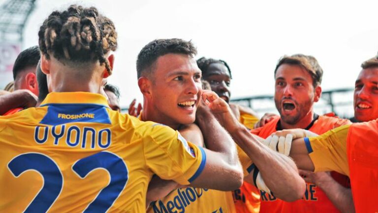 Frosinone-Sassuolo 4-2, rimonta ciociara Frosinone-Sassuolo 4-2, rimonta ciociara