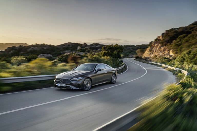Nuova Mercedes-Benz CLE Coupè, 6 versioni e tre propulsori mild hybrid Nuova Mercedes-Benz CLE Coupè, 6 versioni e tre propulsori mild hybrid