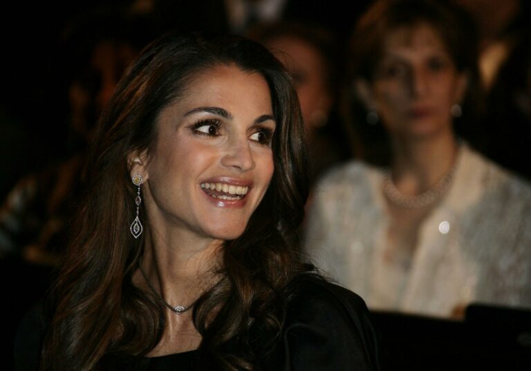 La Regina Rania di Giordania a Taormina per il concerto di Bocelli La Regina Rania di Giordania a Taormina per il concerto di Bocelli