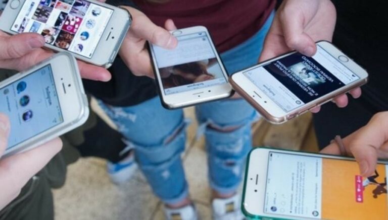 Via lo smartphone ai baby stupratori? No, vadano ai lavori forzati