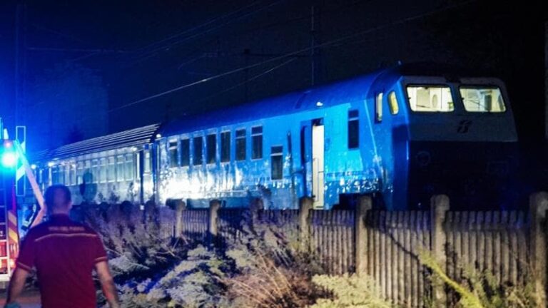 Incidente ferroviario a Brandizzo, indagati i 2 superstiti 