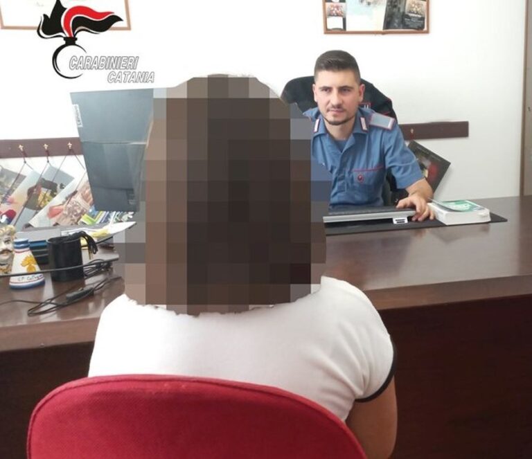 Violenza sessuale su 7 alunne, ai domiciliari un preside nel catanese Violenza sessuale su 7 alunne, ai domiciliari un preside nel catanese