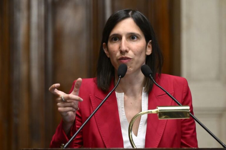 Manovra, Schlein: “Non è all’altezza delle difficoltà del Paese”
