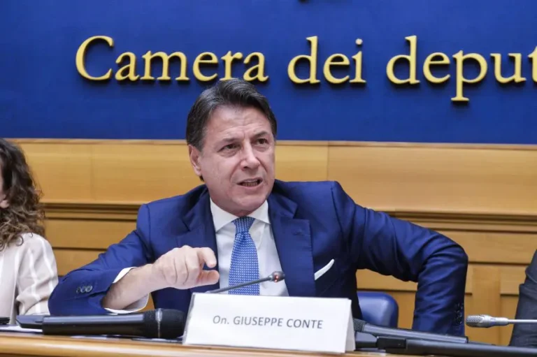 Conte: “La manovra ignora i problemi reali”