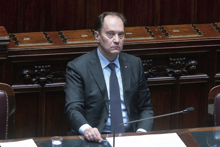 Manovra, Ciriani: “Pochi emendamenti non significa tempi compressi”