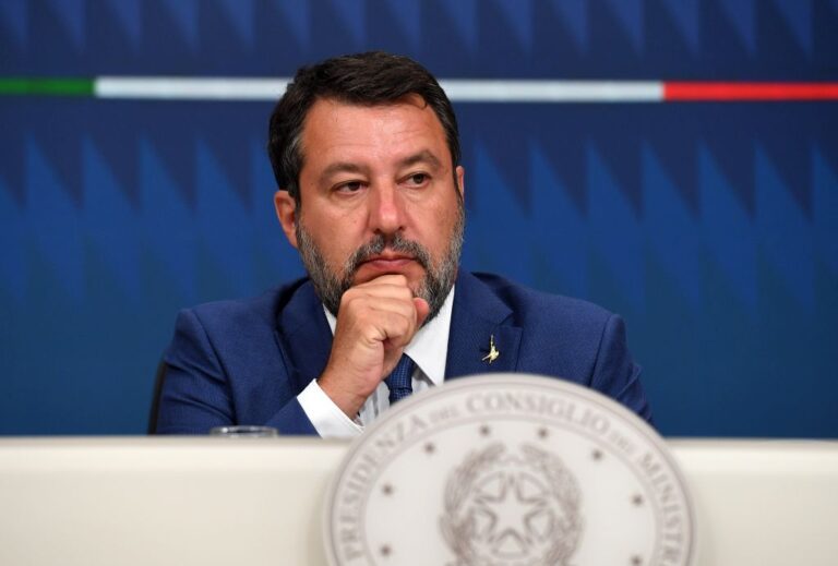 Manovra, Salvini: “Soddisfatto, avrei voluto pace fiscale più incisiva”