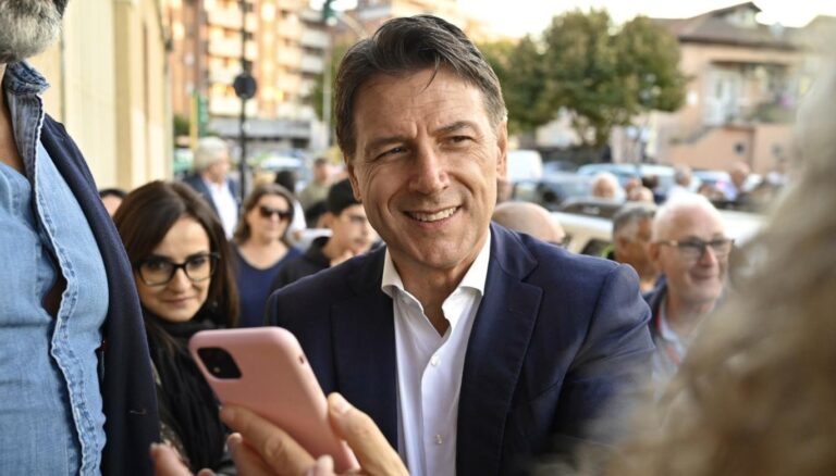 Conte: “Ridurre il tempo di lavoro a parità di stipendio”