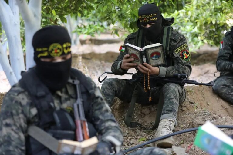 Hamas risveglia l’Isis, minacce a Meloni: l’Italia rischia?