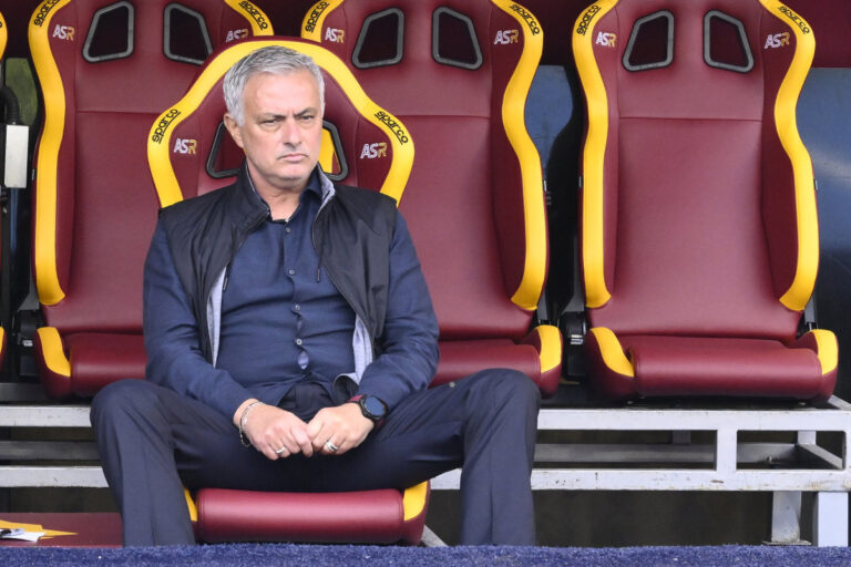 Mourinho: “Penalizzati dal calendario, non è un alibi”