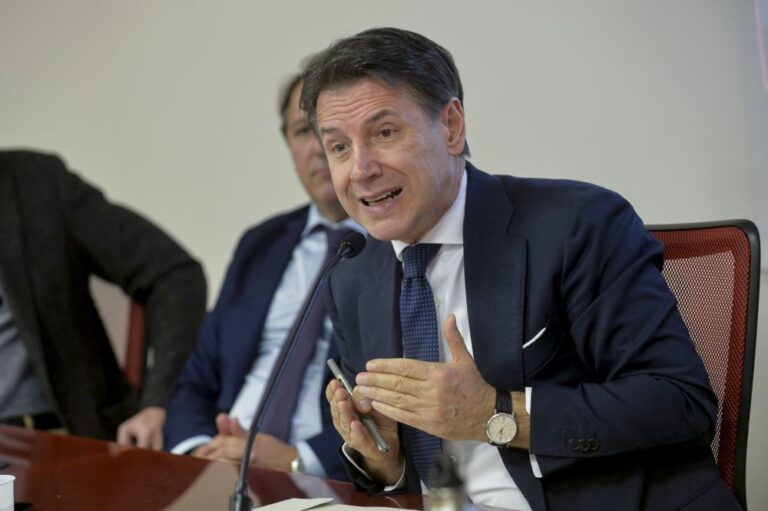 M5S, Conte: “Rafforzare sano civismo, più presenza sui territori”