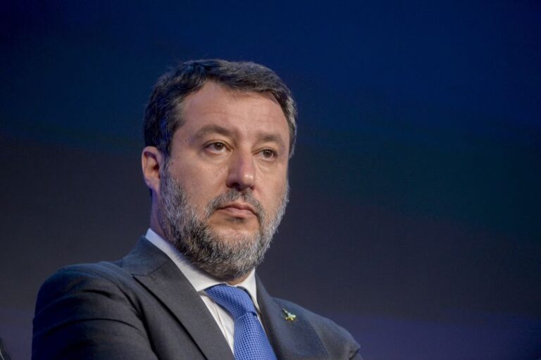 Salvini: “Diritto allo sciopero sacrosanto ma non bloccare il Paese”