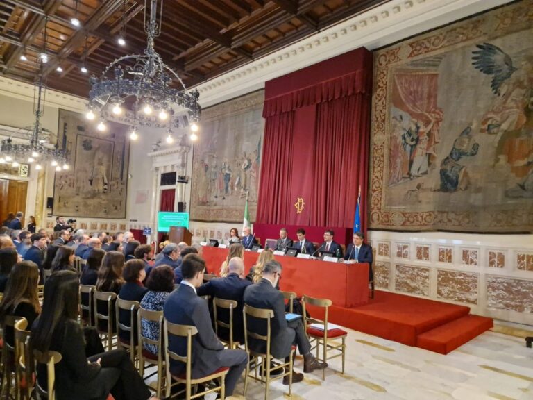 Rapporto Dekra, 70% incidenti stradali mortali avviene in città