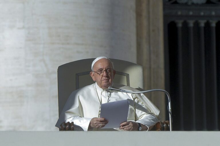 Papa Francesco: “Chi non vuole dialogare non vuole la pace”