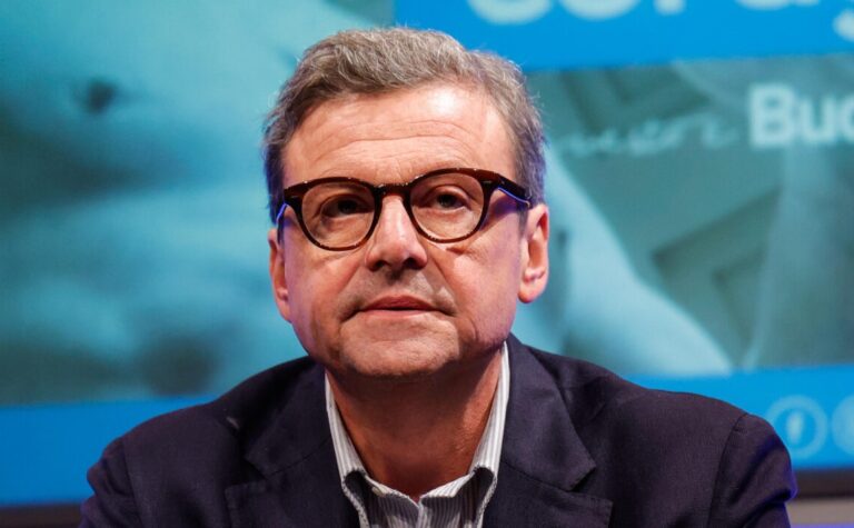 Calenda: “Basta scontro sulla magistratura. Fate una riforma”