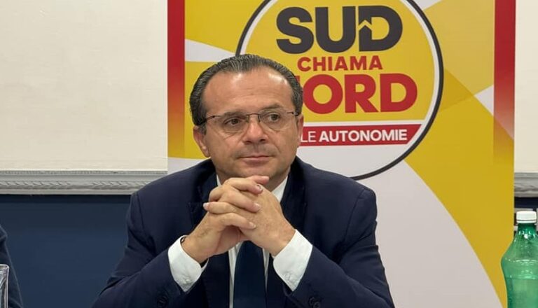 Europee, ora c’è l’Everest per De Luca: dovrà raccogliere 180 mila firme?