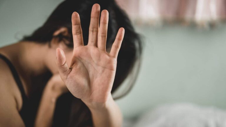 Moglie difende Giulia Cecchettin, il marito la accoltella