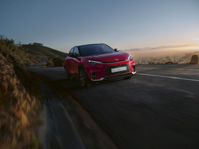 Lexus LBX, offrire di più consumando meno