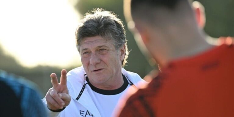 Napoli, Mazzarri riparte dal 4-3-3
