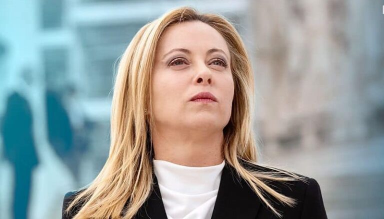 Giorgia, i migranti non sono pacchi Amazon
