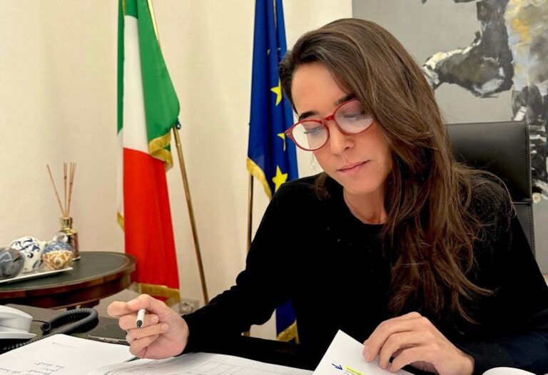 Ronzulli: “Pd-M5S si rassegnino. Loro all’opposizione per 4 anni”