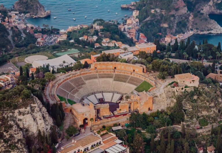 Osservatorio Travel Innovation, sorpasso sul 2019: Taormina vola