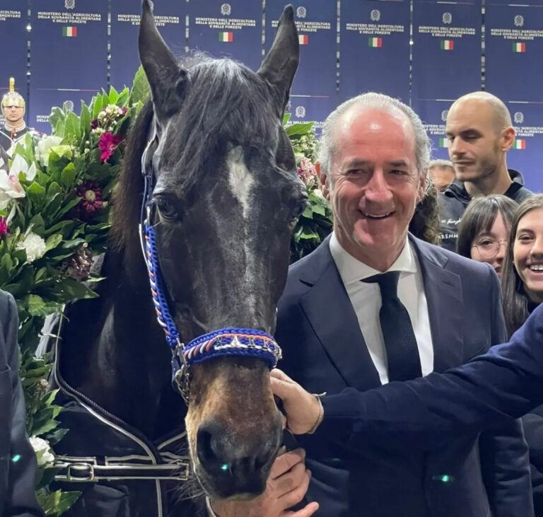Fieracavalli, Zaia saluta Varenne: “Il più grande di tutti”