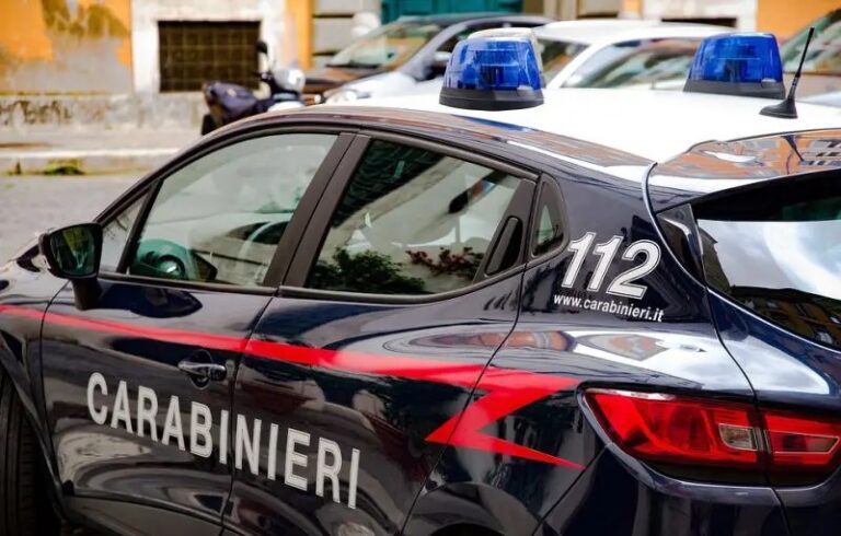 Parente di un pentito aggredito, 4 arresti