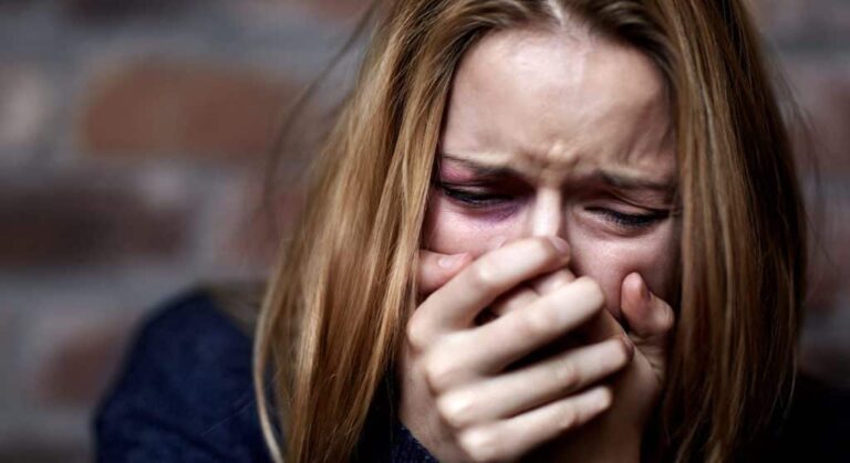 L’esperta: “I figli sono abbandonati a se stessi”