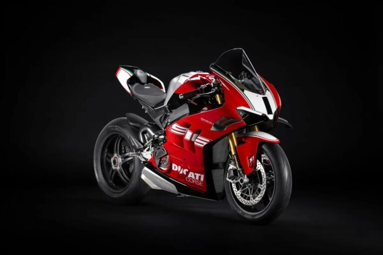Ducati presenta Panigale V4 SP2 30^ Anniversario 916 Ducati presenta Panigale V4 SP2 30^ Anniversario 916