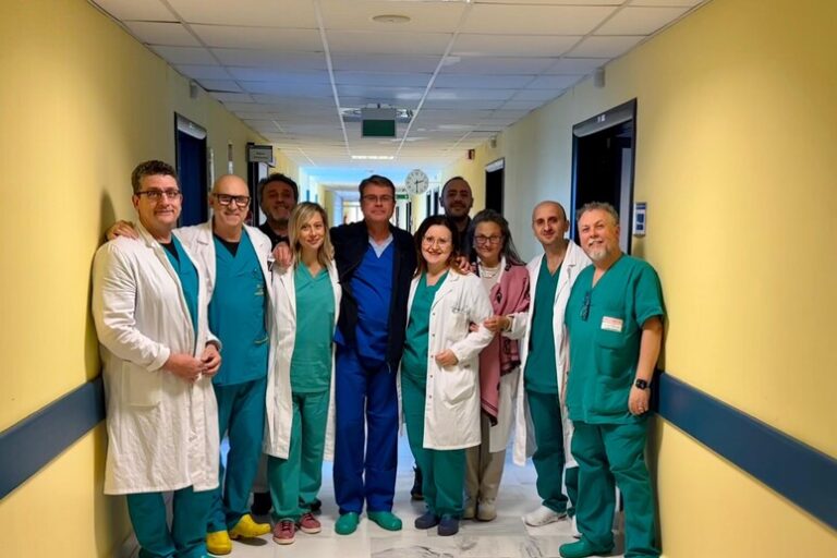 “Orecchio bionico” ad una 50enne, a Caltagirone il primo impianto cocleare