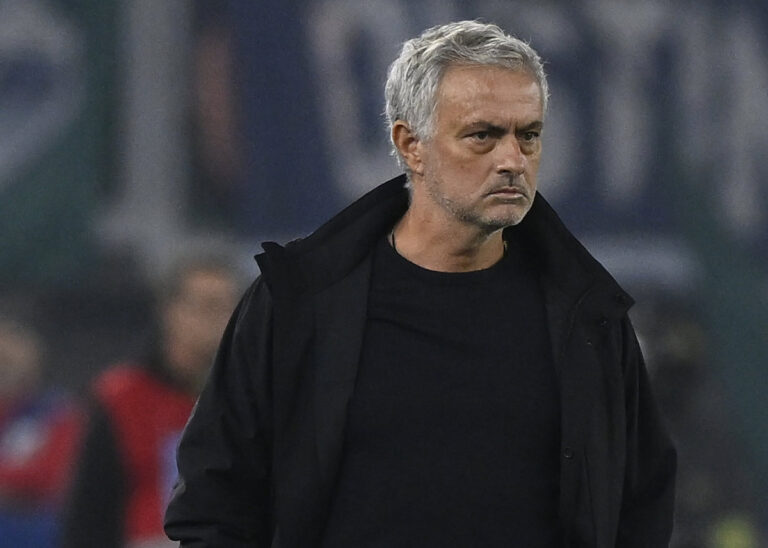 Mourinho: “Senza infortuni possiamo lottare per il 4° posto”