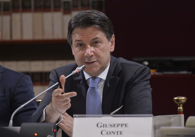 Mes, Conte: “Meloni sarà costretta ad approvarlo”