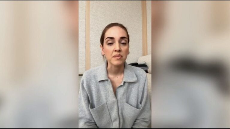 Su radio e tv si parla del “pandoro-gate” Ferragni ogni 15 minuti Su radio e tv si parla del “pandoro-gate” Ferragni ogni 15 minuti