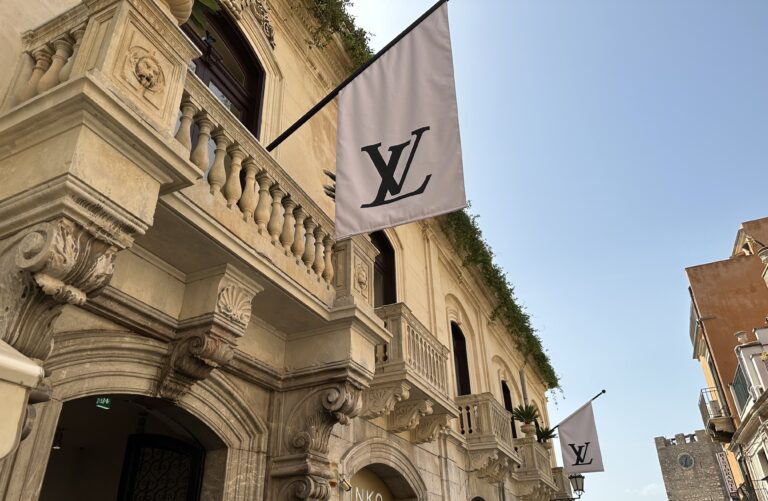 A Taormina il lusso non chiude d’inverno: stavolta tutti aperti