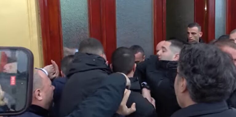 Patto sui migranti: disordini in Albania