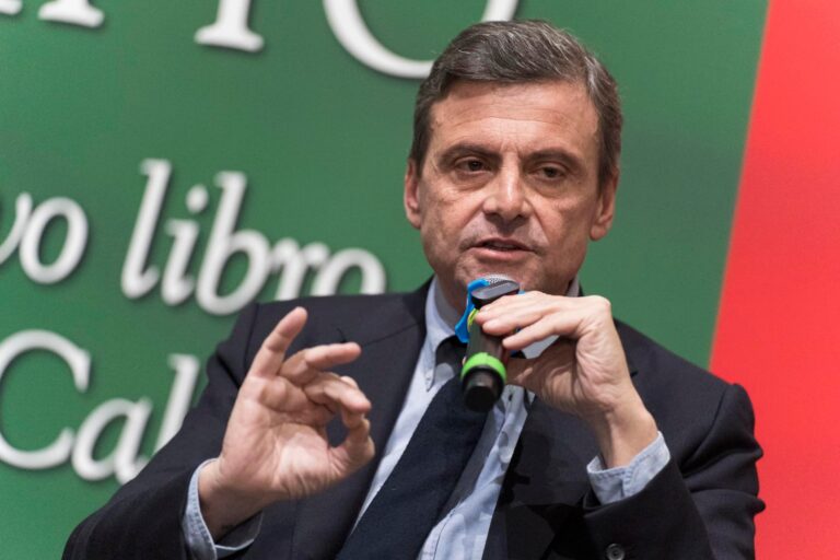 Calenda: “Ilva farà la fine di Alitalia”
