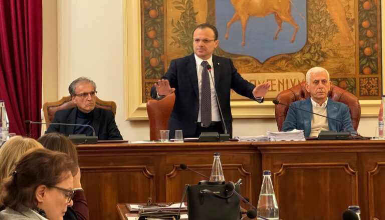 A Taormina il 30-04-2022 non ha insegnato niente alla politica?