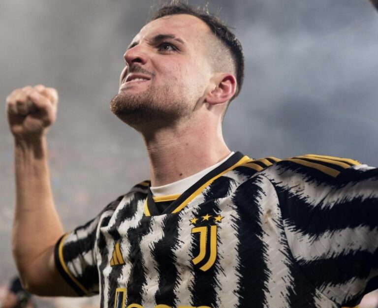 Monza-Juve 1-2, Gatti porta Max in vetta Monza-Juve 1-2, Gatti porta Max in vetta