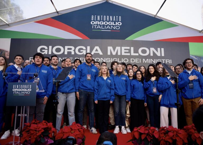 Atreju, Meloni avverte l’opposizione: “Non vi libererete di me”