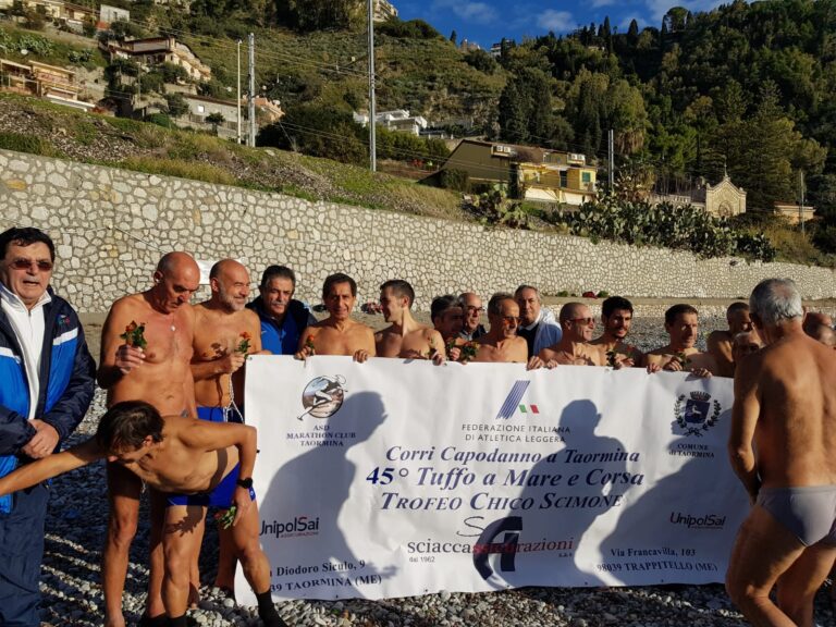 E’ ufficiale: a Taormina torna Tuffo a mare e Corsa di Capodanno E’ ufficiale: a Taormina torna Tuffo a mare e Corsa di Capodanno