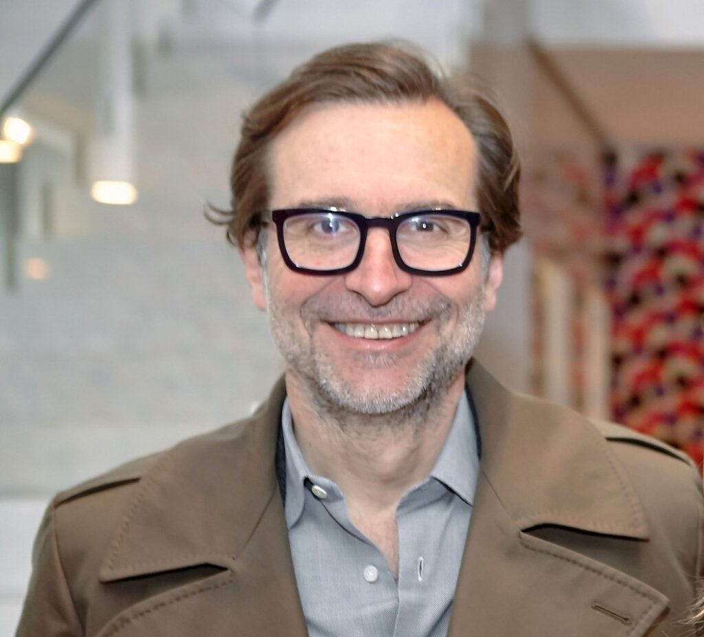 Dell'Oglio Taormina: un successo che non si ferma. Punti vendita aperti anche in inverno 1 Mario DellOglio 02