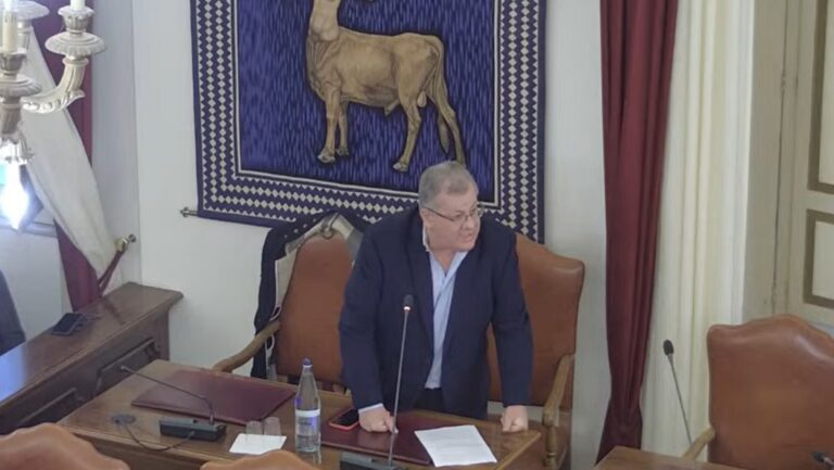 Passalacqua: “Il sindaco ha diviso Taormina ma ora stop alla guerra”