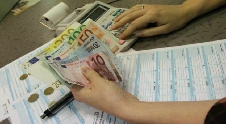 L’opposizione a De Luca: “Propaganda su evasione, accertamenti a chi ha già pagato”